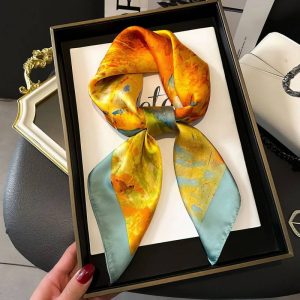 Foulard Carré – Aurore Safranée Foulard Carré - Aurore Safranée