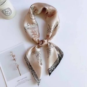 Foulard Carré - Élégance Baroque