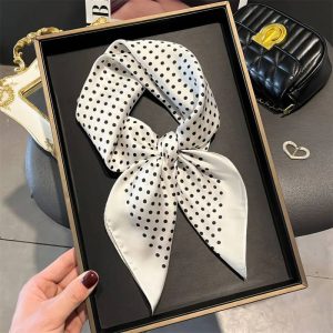 Foulard Carré – Pois Blancs Élégants Foulard Carré - Pois Blancs Élégants