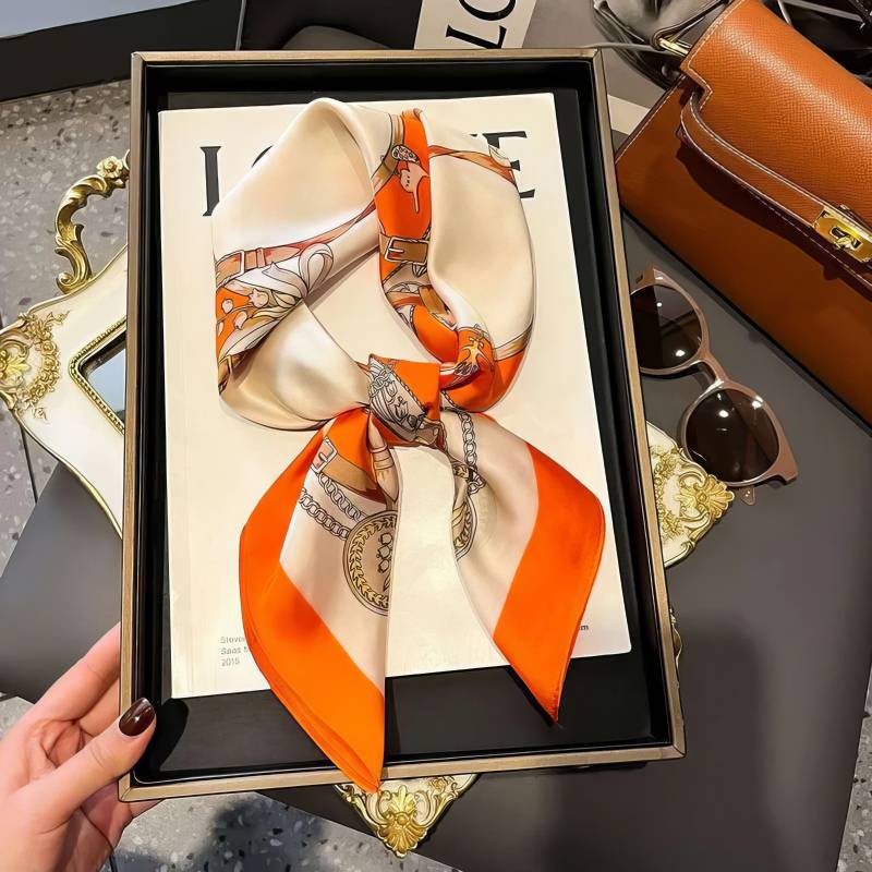 Foulard Carré – Grâce Équestre Foulard Carré - Grâce Équestre