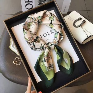Foulard Carré - Jardin de Papillons