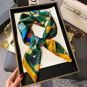 Foulard Carré - Rêve Félin Vert Doré