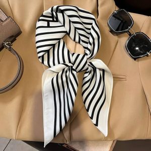 Foulard Carré - Zébrure Élégante