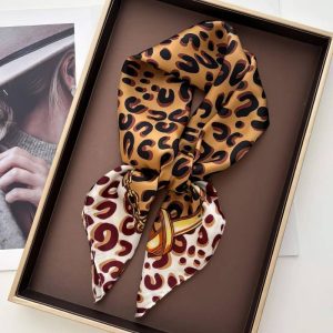 Foulard Léopard - Essence de Luxe