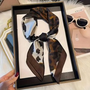 Foulard Léopard - Splendeur Naturelle