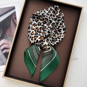Foulard Léopard - Velours Fauve