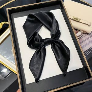 Foulard Carré - Charme Satiné