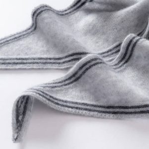 Écharpe Cachemire – Gris Perle Raffiné Écharpe Cachemire – Gris Perle Raffiné
