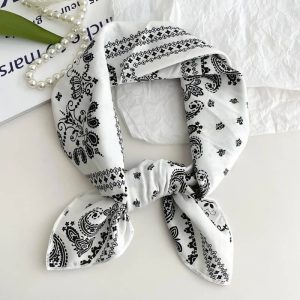 Foulard en coton – Bandana blanc cachemire Foulard en coton - Bandana blanc cachemire