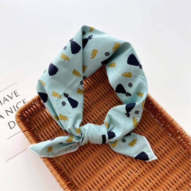 Foulard en coton – Silhouettes bleu pastel Foulard en coton - Silhouettes bleu pastel