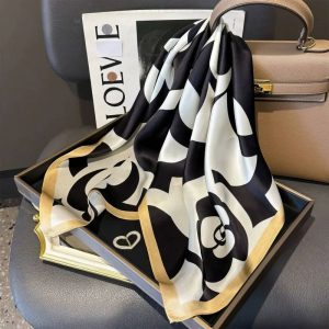 Foulard en soie - Camélia Graphique