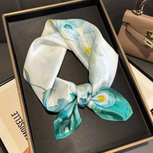 Foulard en soie - Camélia Lagon