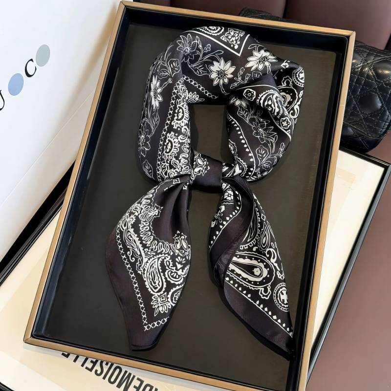 Foulard en soie – Nuit Ornementale Foulard en soie - Nuit Ornementale